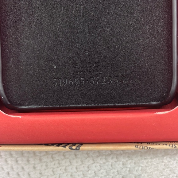 Authentic Gucci iPhone case. iPhone 7/8/se - Picture 4 of 5
